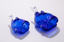 画像をギャラリービューアに読み込む, ジンベエザメの置物