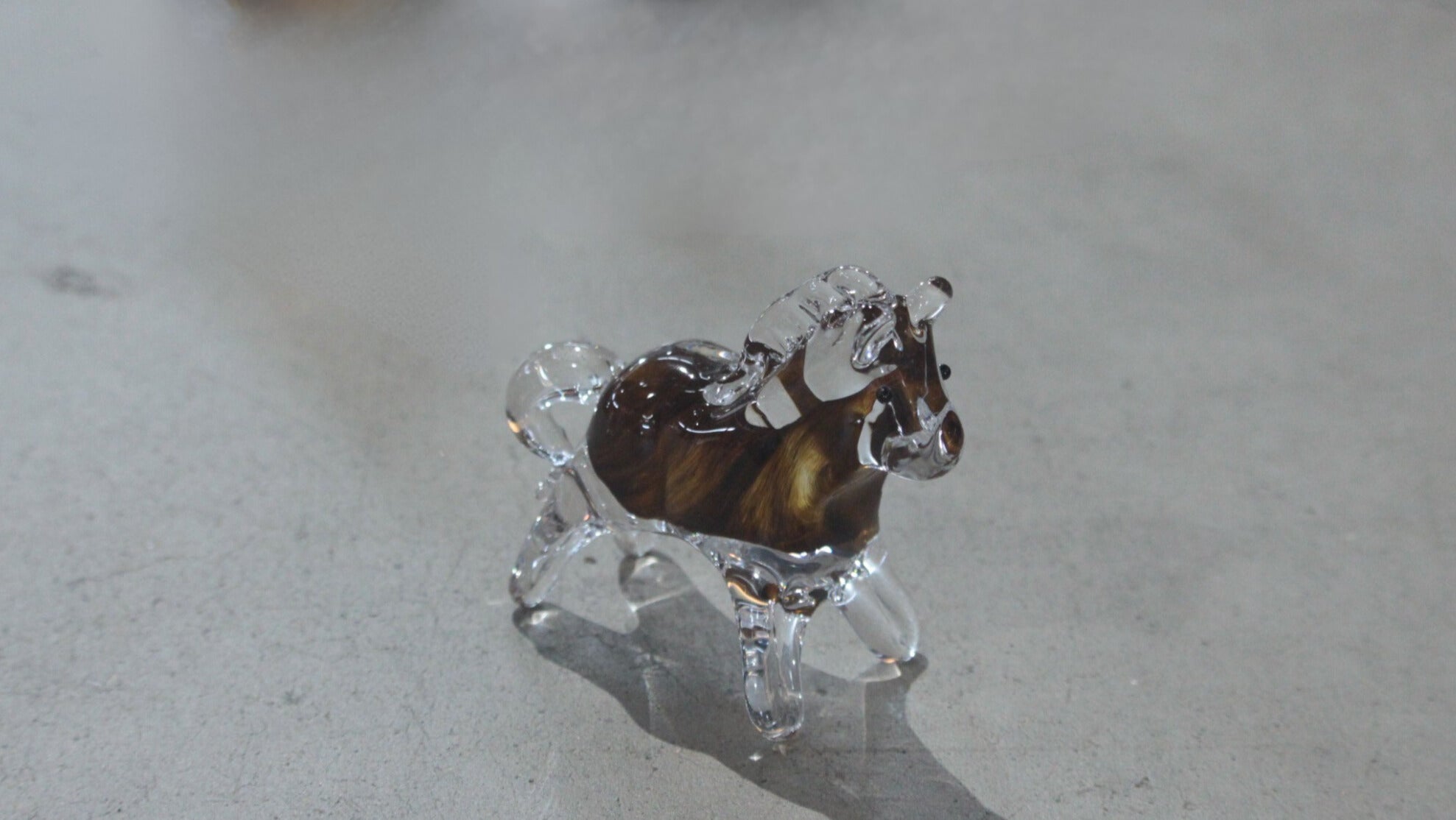 琉璃精品　馬置物 干支の置物 午 馬（うま）琉球ガラスの海風 オンラインストア 人気商品