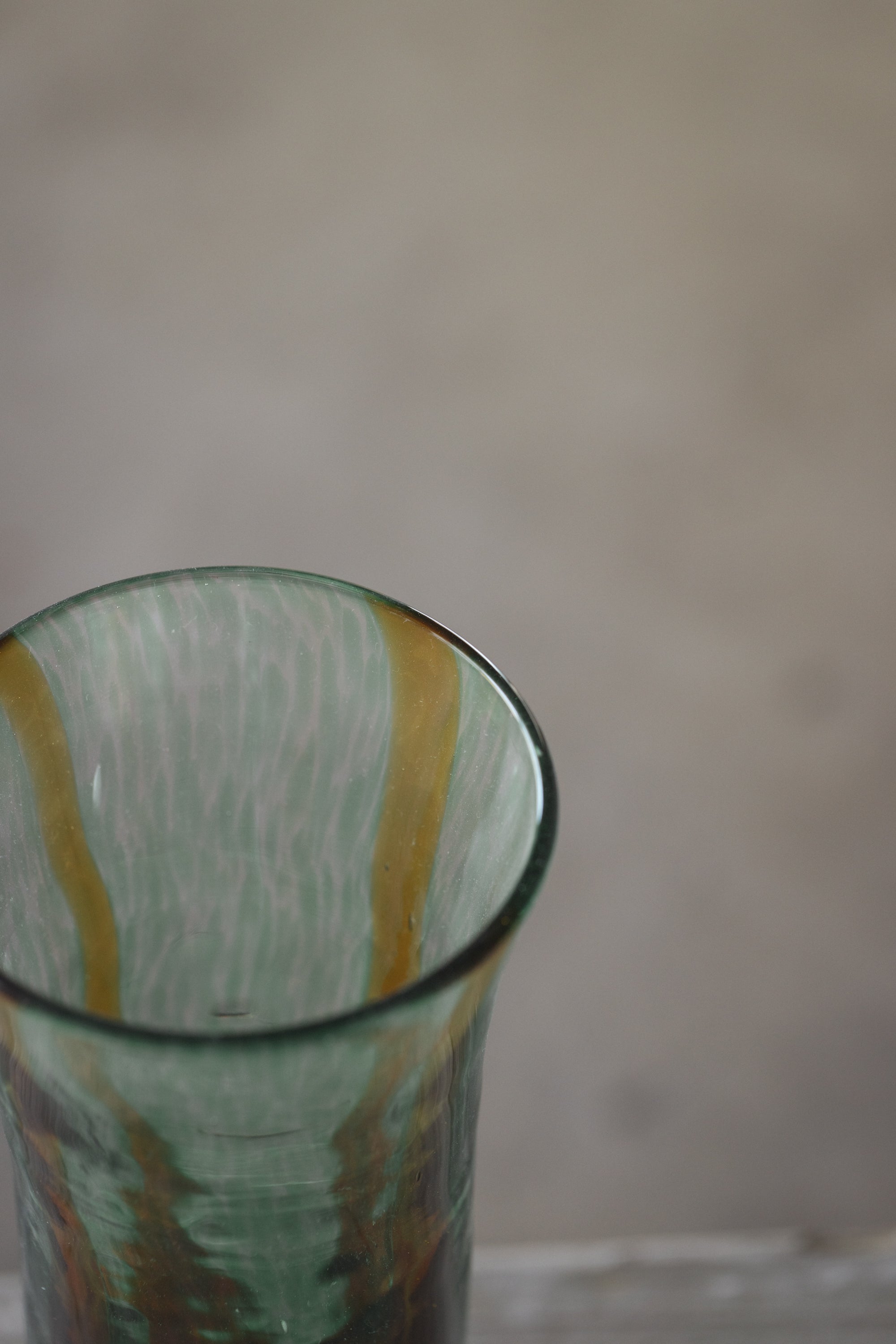 琉球ガラスの海風 ガジュマル 花瓶 茶 オンラインストア 人気商品