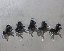 画像をギャラリービューアに読み込む, 干支の置物 午（うま）
