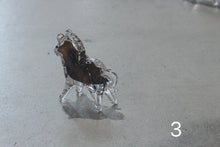 画像をギャラリービューアに読み込む, 干支の置物 午（うま）
