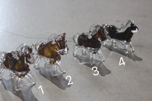 画像をギャラリービューアに読み込む, 干支の置物 午（うま）
